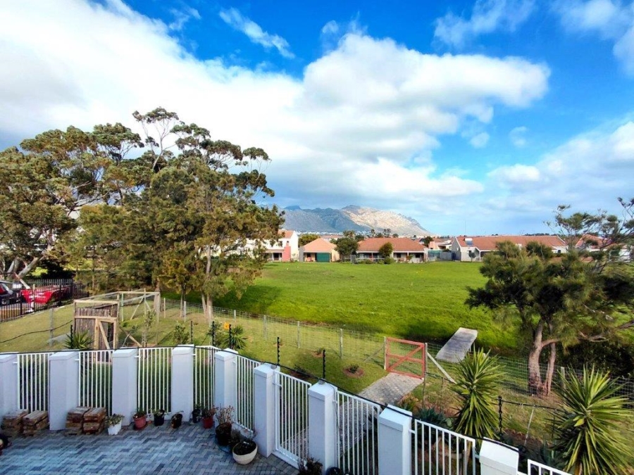4 Bedroom Property for Sale in Fairview Golf Estate Western Cape